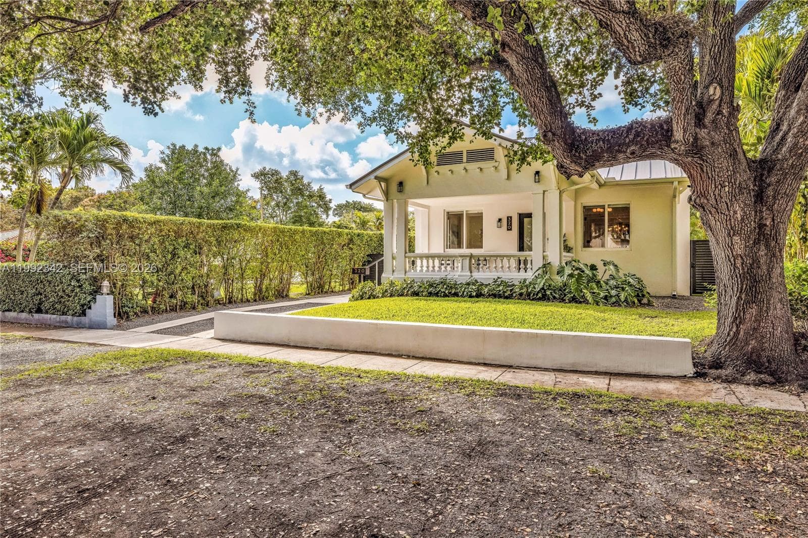 320 NE 88th St, El Portal FL 33138 — 69