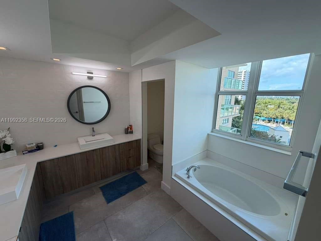 3330 NE 190th St # 710, Aventura FL 33180 — 13