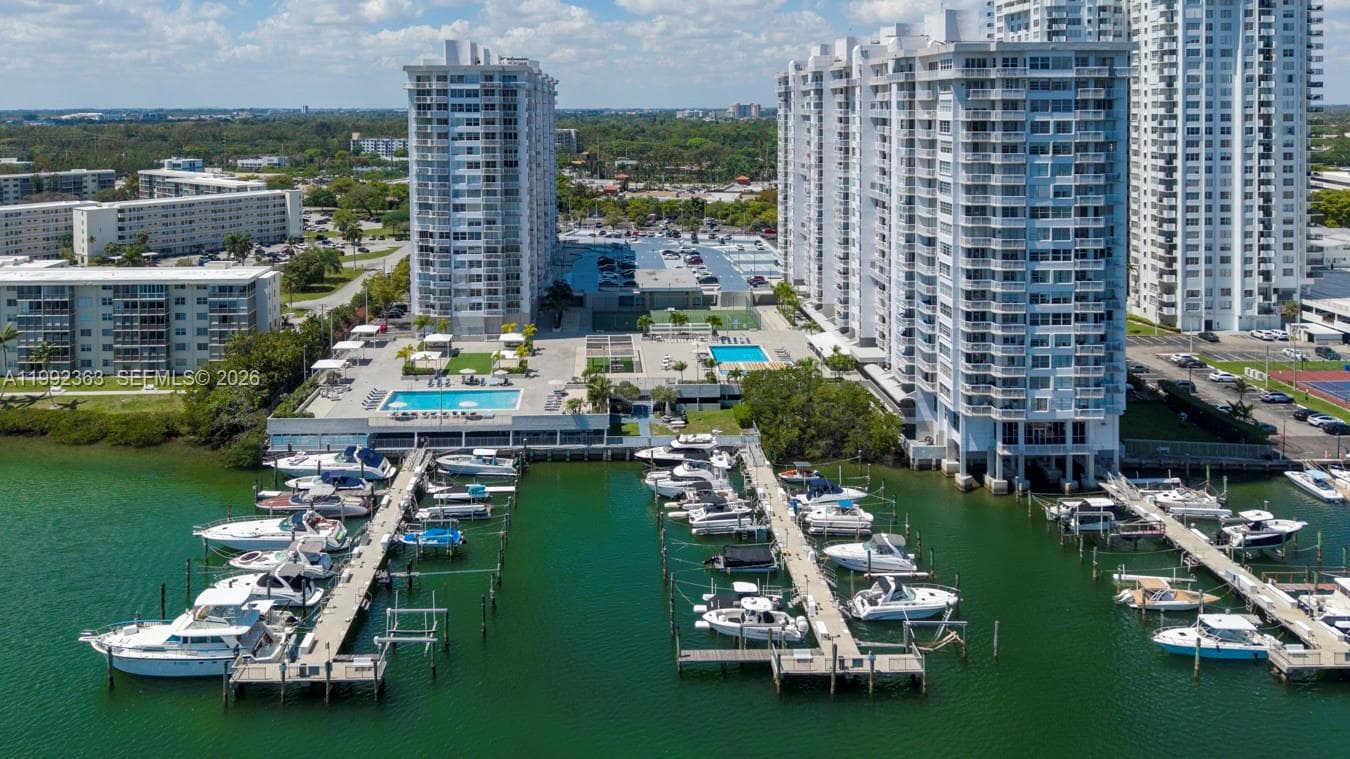 18011 Biscayne Blvd # 903, Aventura FL 33160 — 20
