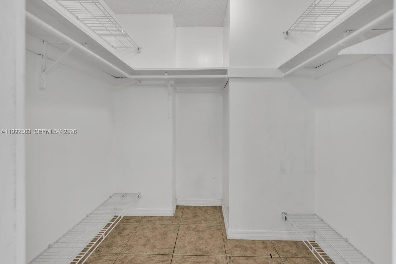 18011 Biscayne Blvd # 903, Aventura FL 33160 — 14