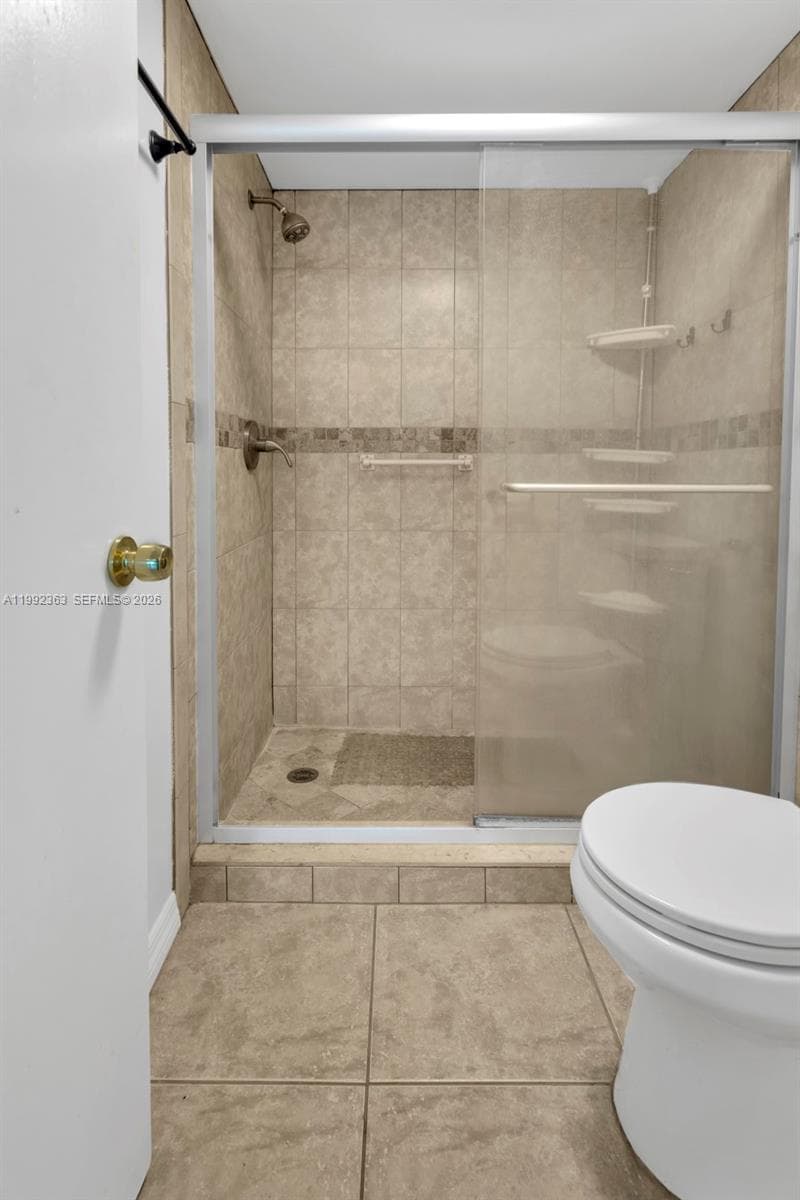 18011 Biscayne Blvd # 903, Aventura FL 33160 — 15