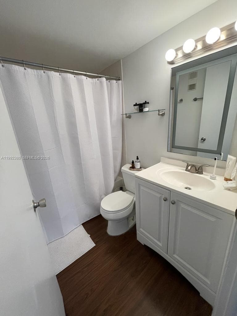 770 Claughton Island Dr # 2009, Miami FL 33131 — 10