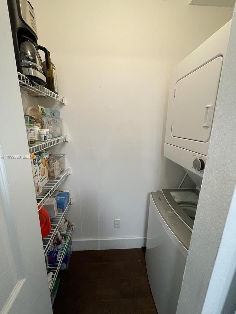 770 Claughton Island Dr # 2009, Miami FL 33131 — 11