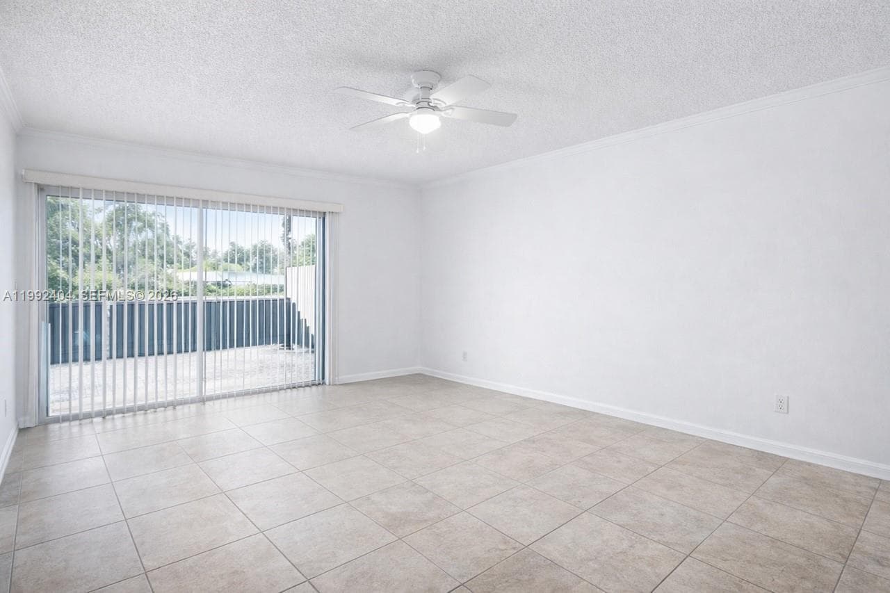 6713 SW 112th Ct, Miami FL 33173 — 4
