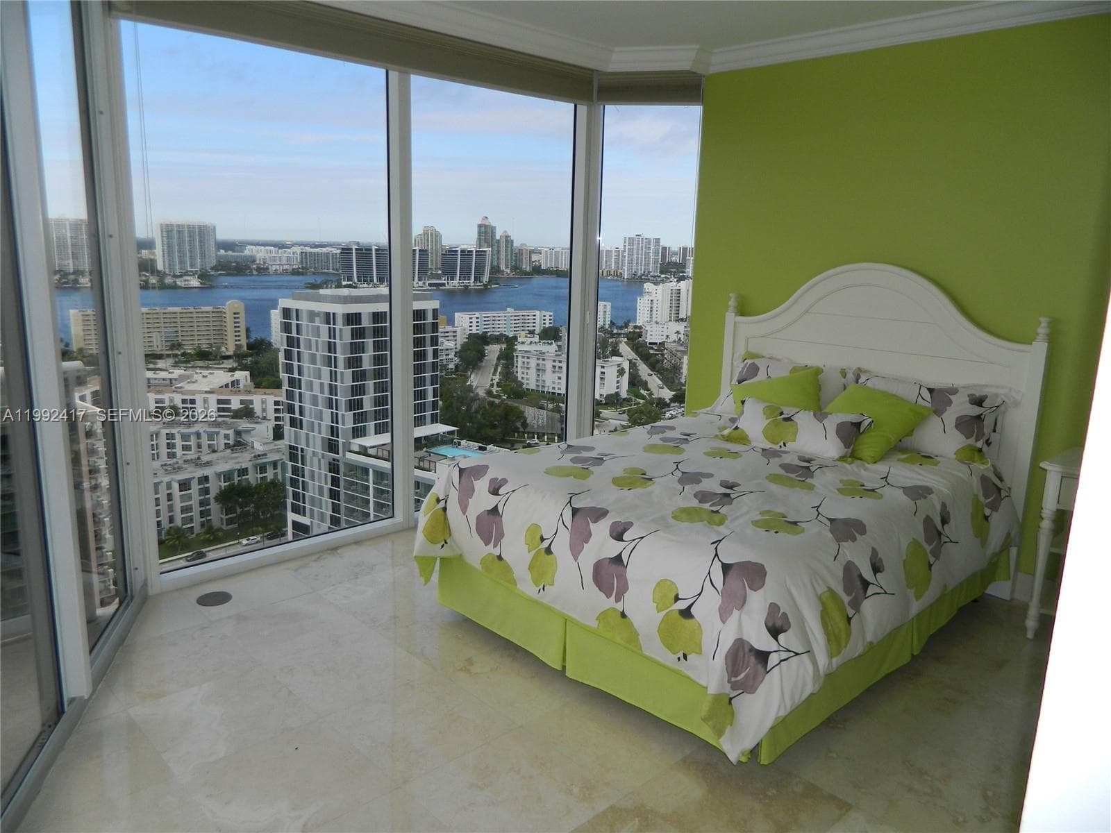 17555 Collins Ave # 2601, Sunny Isles Beach FL 33160 — 17