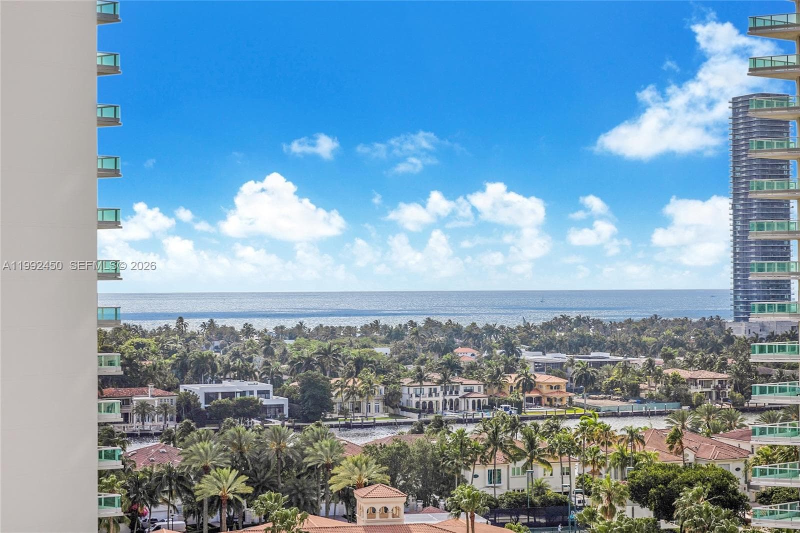 20000 E Country Club Dr # 1211, Aventura FL 33180 — 2