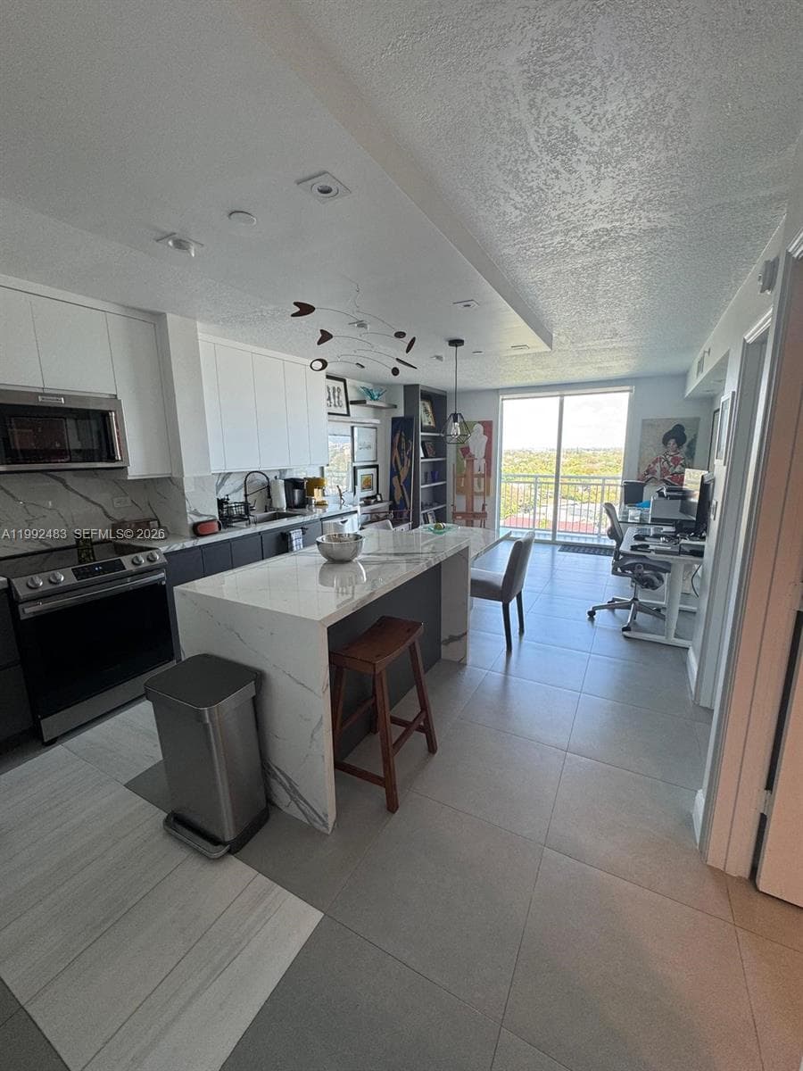 3000 Coral Way # 919, Miami FL 33145 — 4