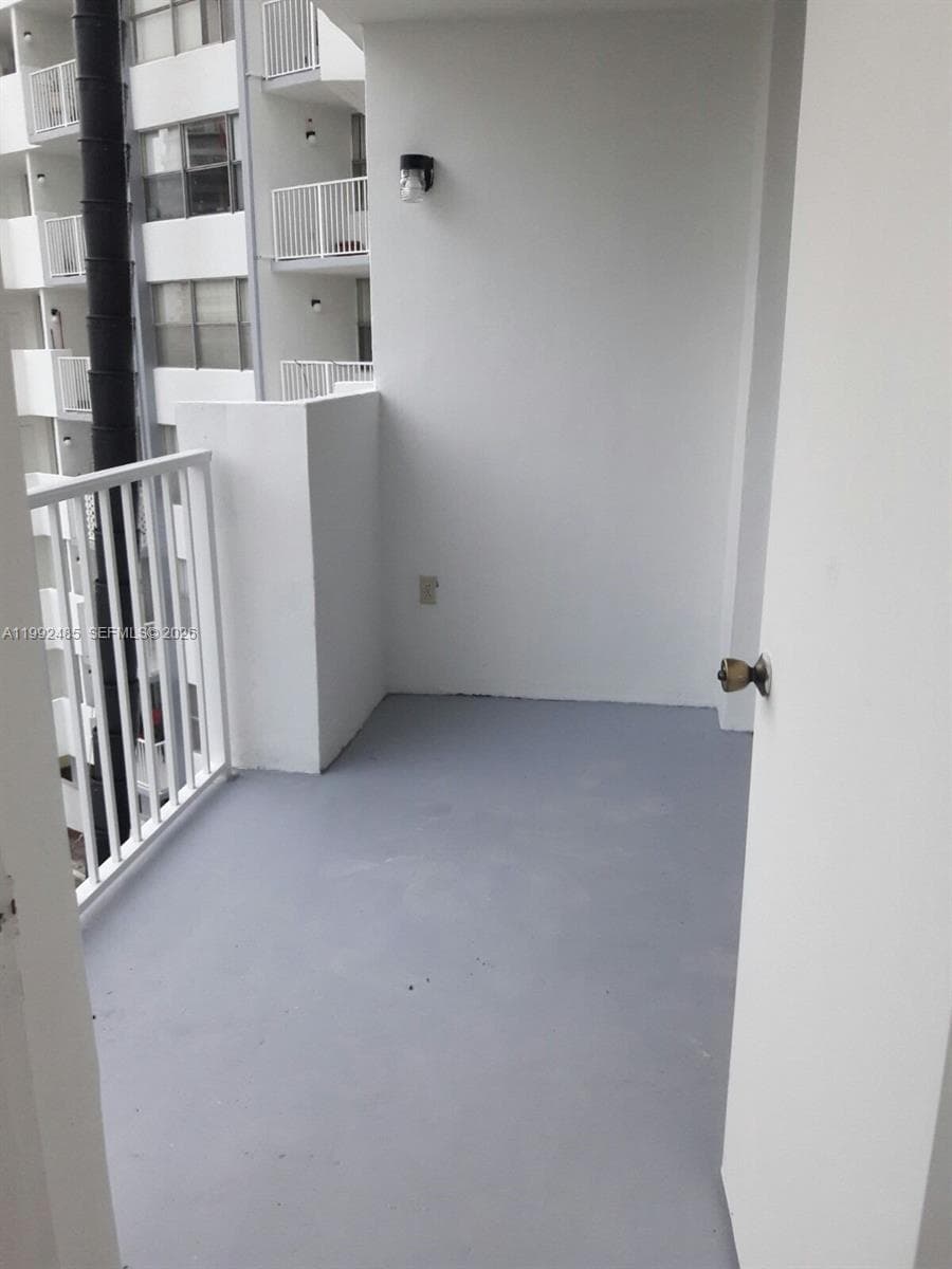 1200 NE Miami Gardens Dr # 504W, Miami FL 33179 — 2