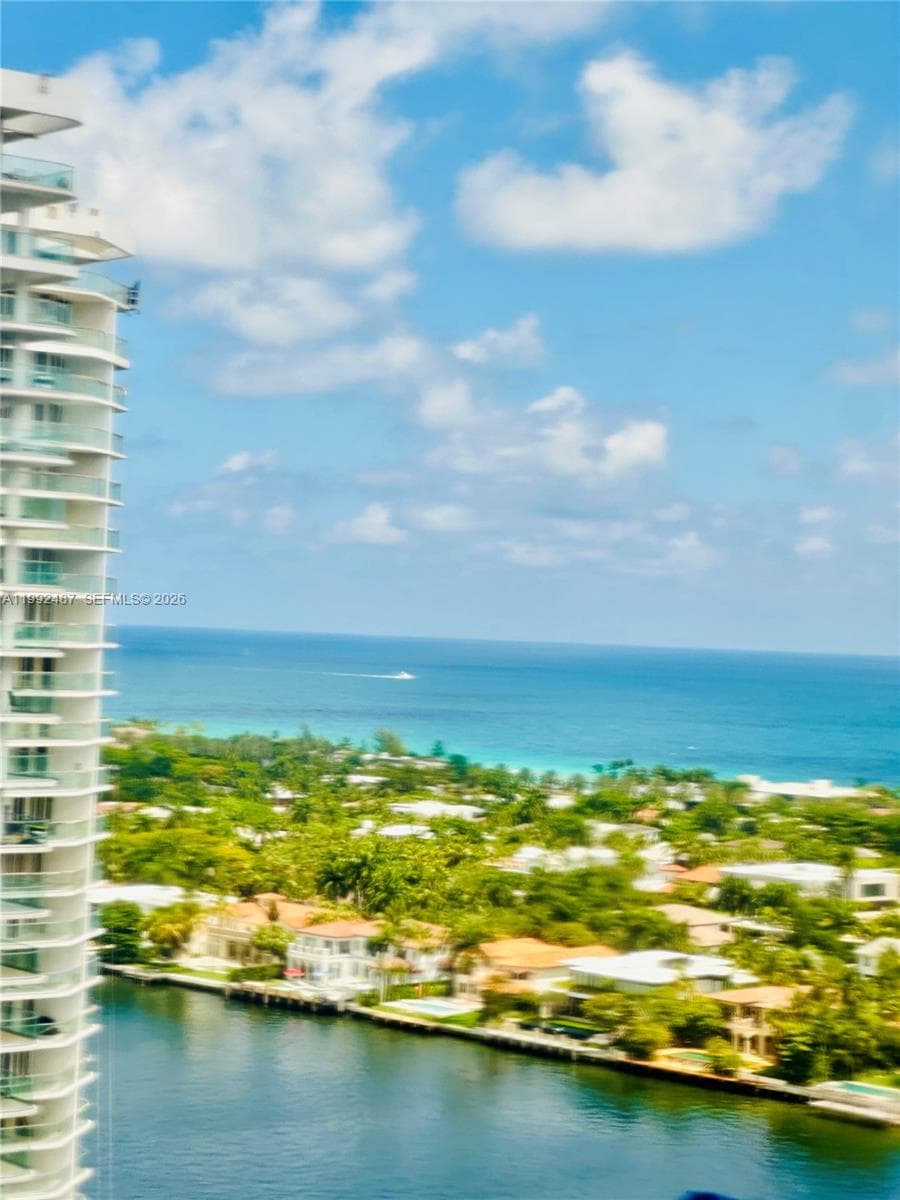 19667 Turnberry Way # 22E, Aventura FL 33180 — 18