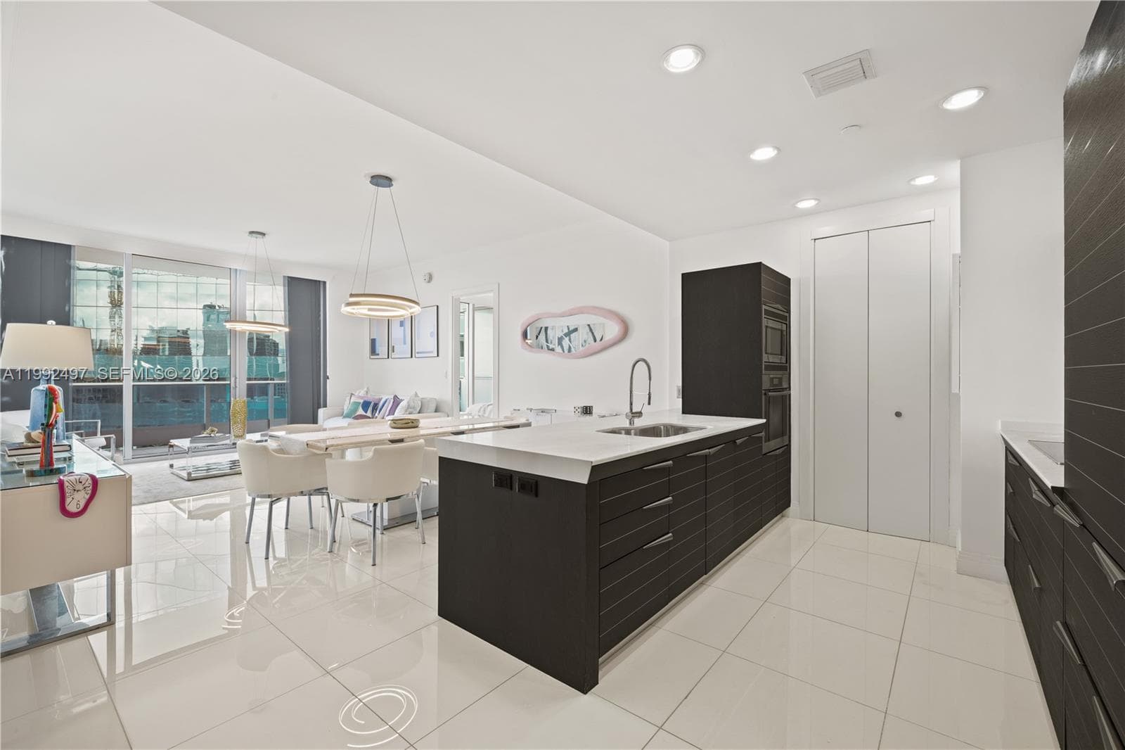 200 Biscayne Boulevard Way # 5009, Miami FL 33131 — 46