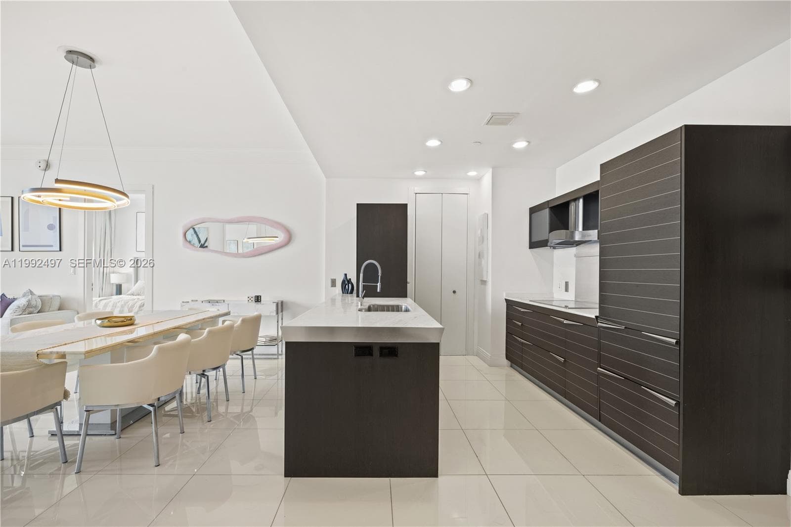 200 Biscayne Boulevard Way # 5009, Miami FL 33131 — 47