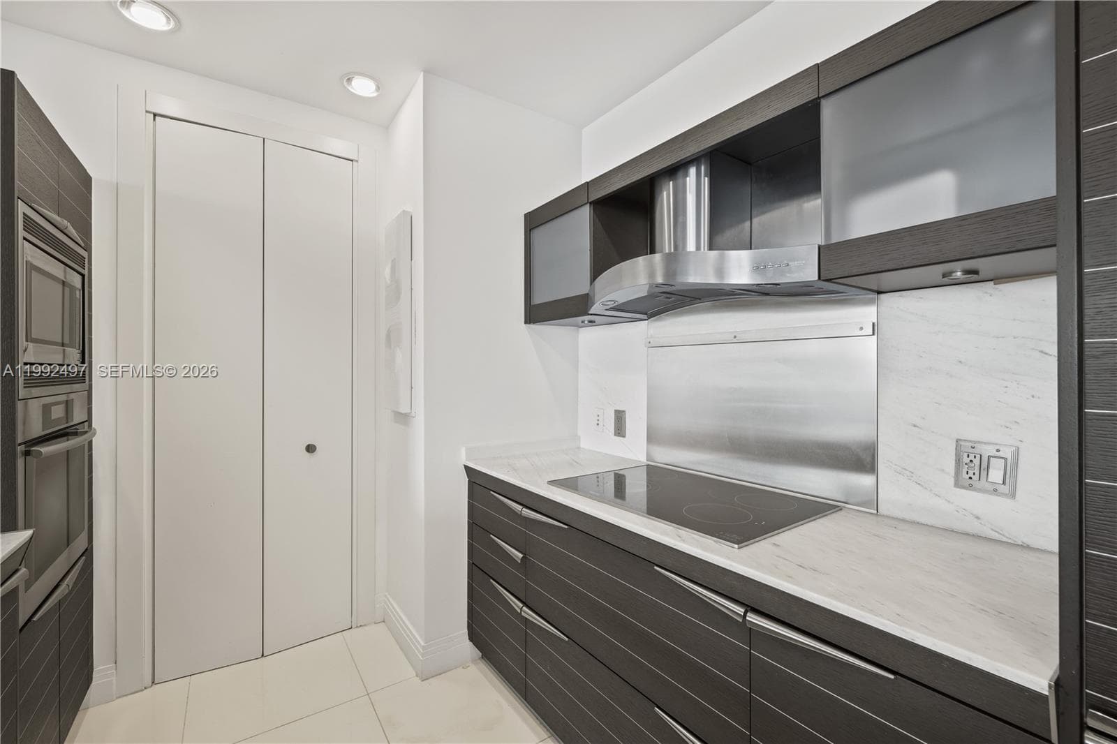 200 Biscayne Boulevard Way # 5009, Miami FL 33131 — 20