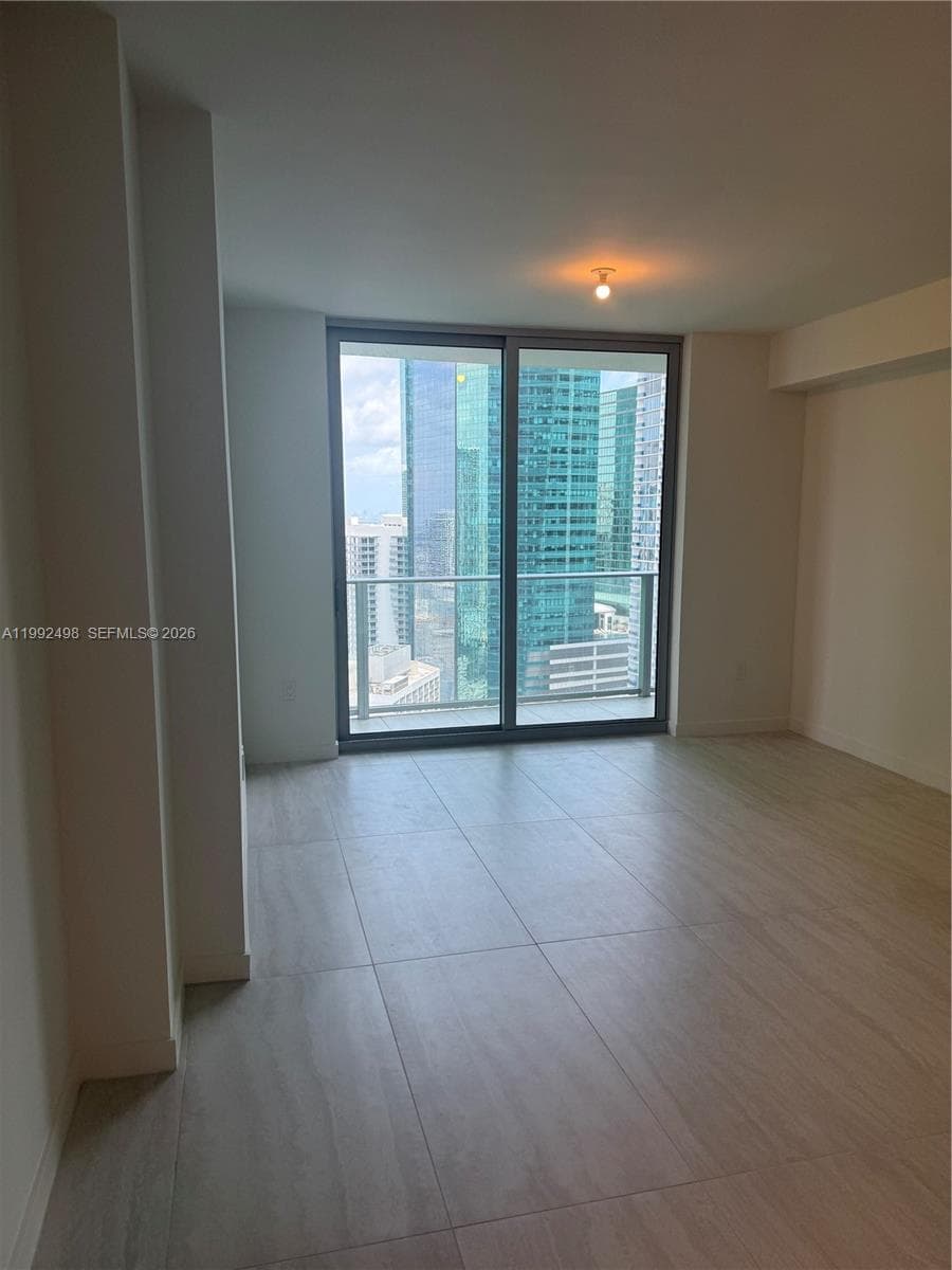 77 SE 5th St # 2204, Miami FL 33131 — 29