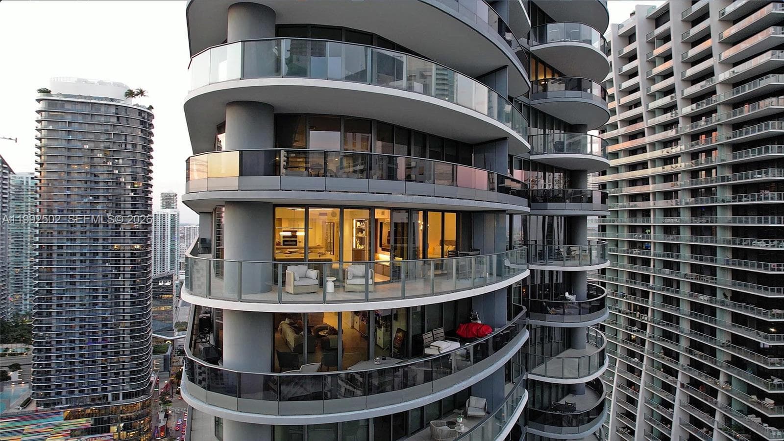 1000 Brickell Plz # 3702, Miami FL 33131 — 3
