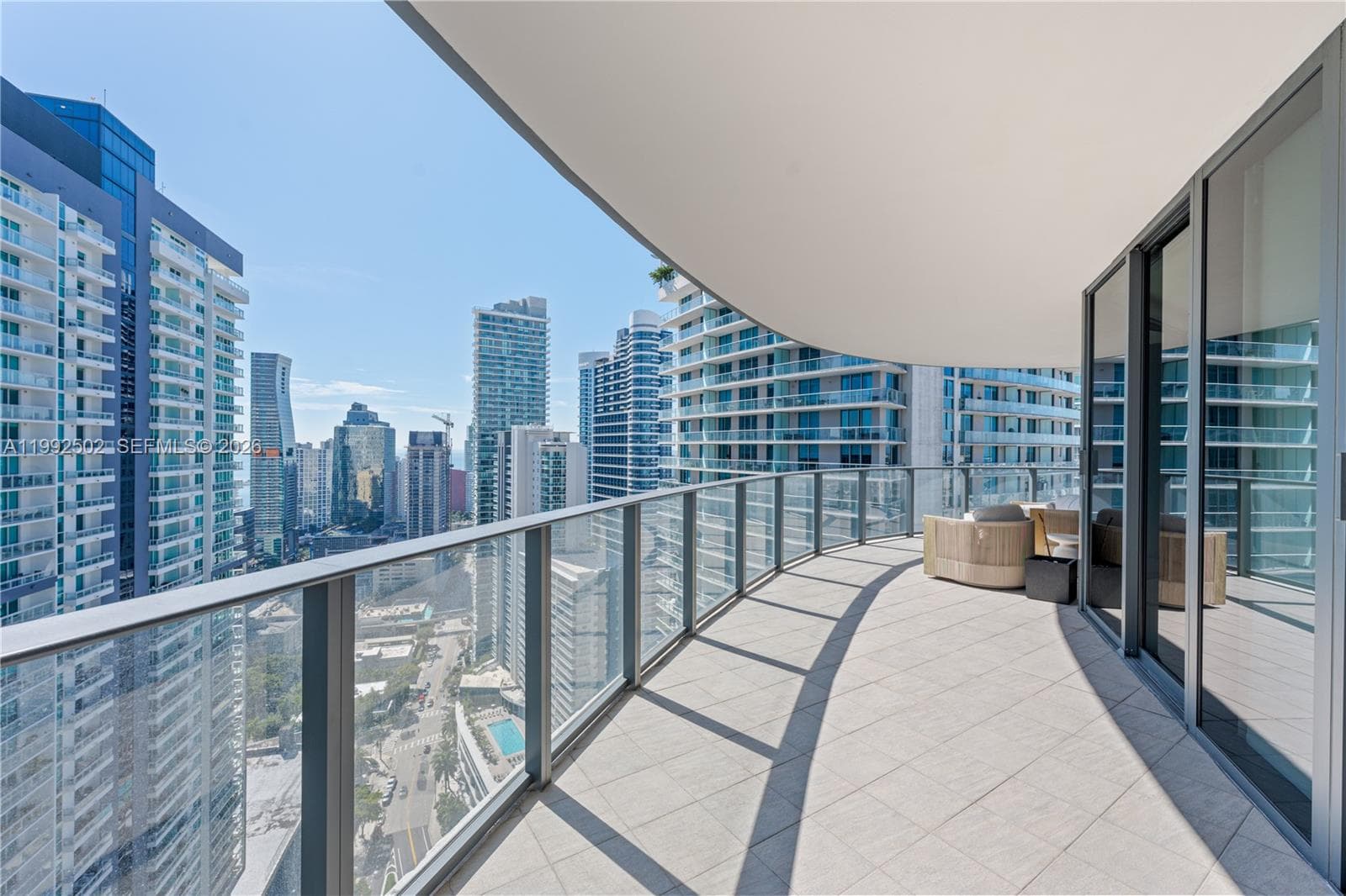 1000 Brickell Plz # 3702, Miami FL 33131 — 32