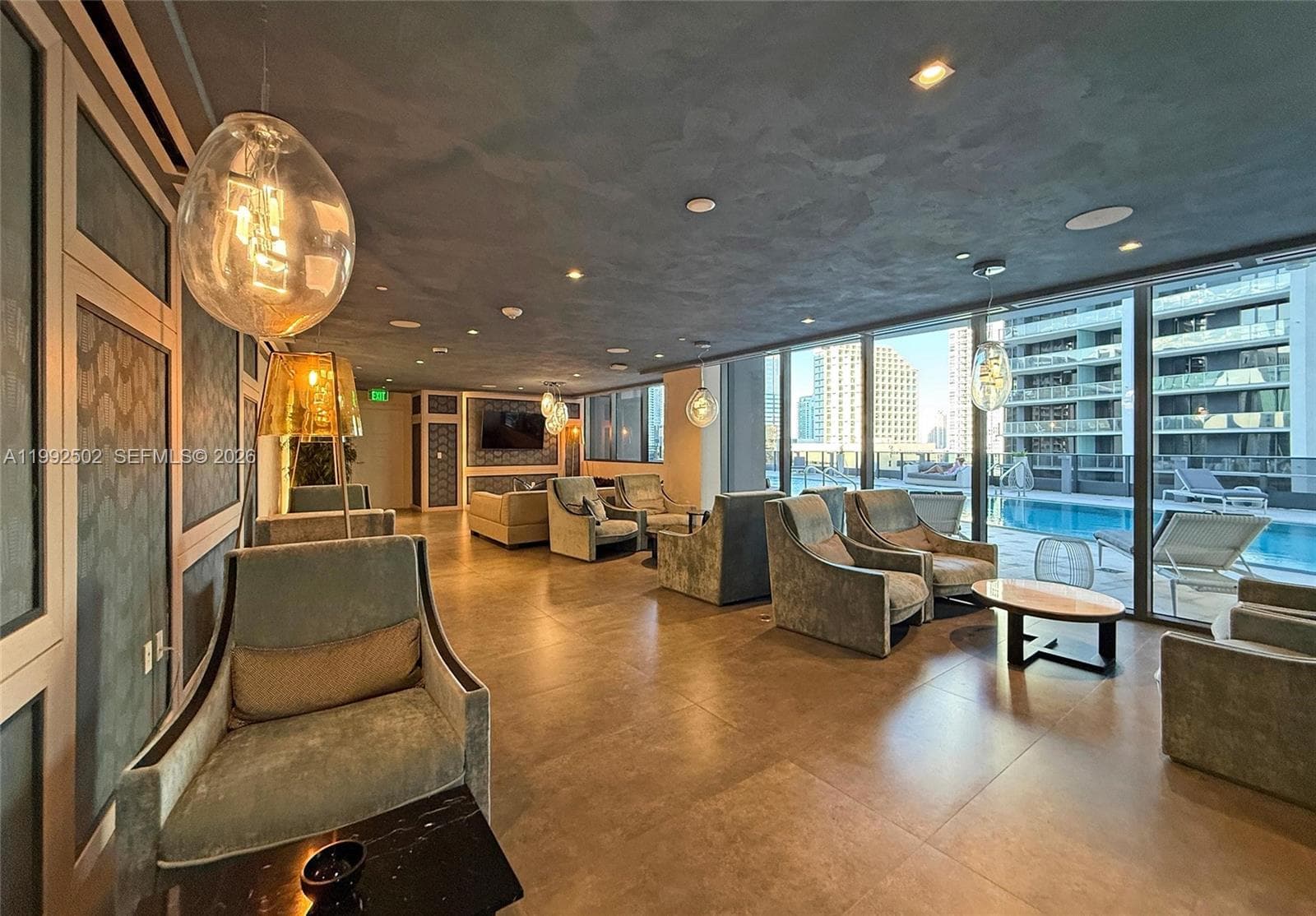1000 Brickell Plz # 3702, Miami FL 33131 — 54