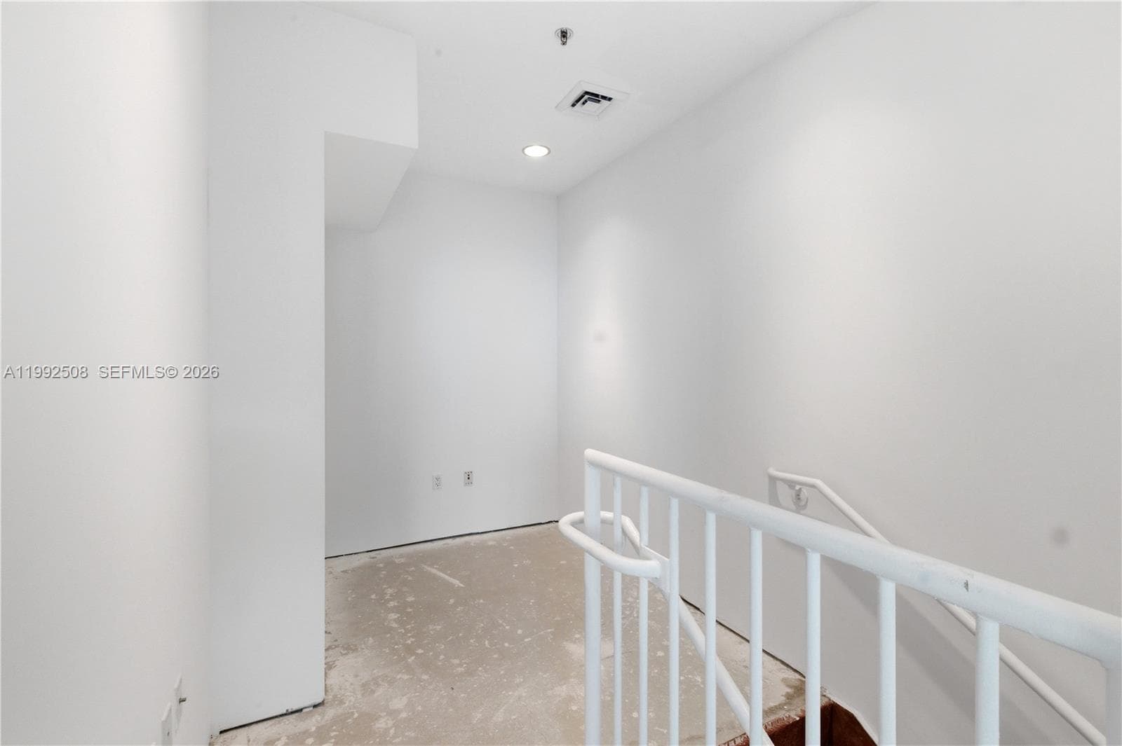 1395 Brickell Ave # 3407, Miami FL 33131 — 17