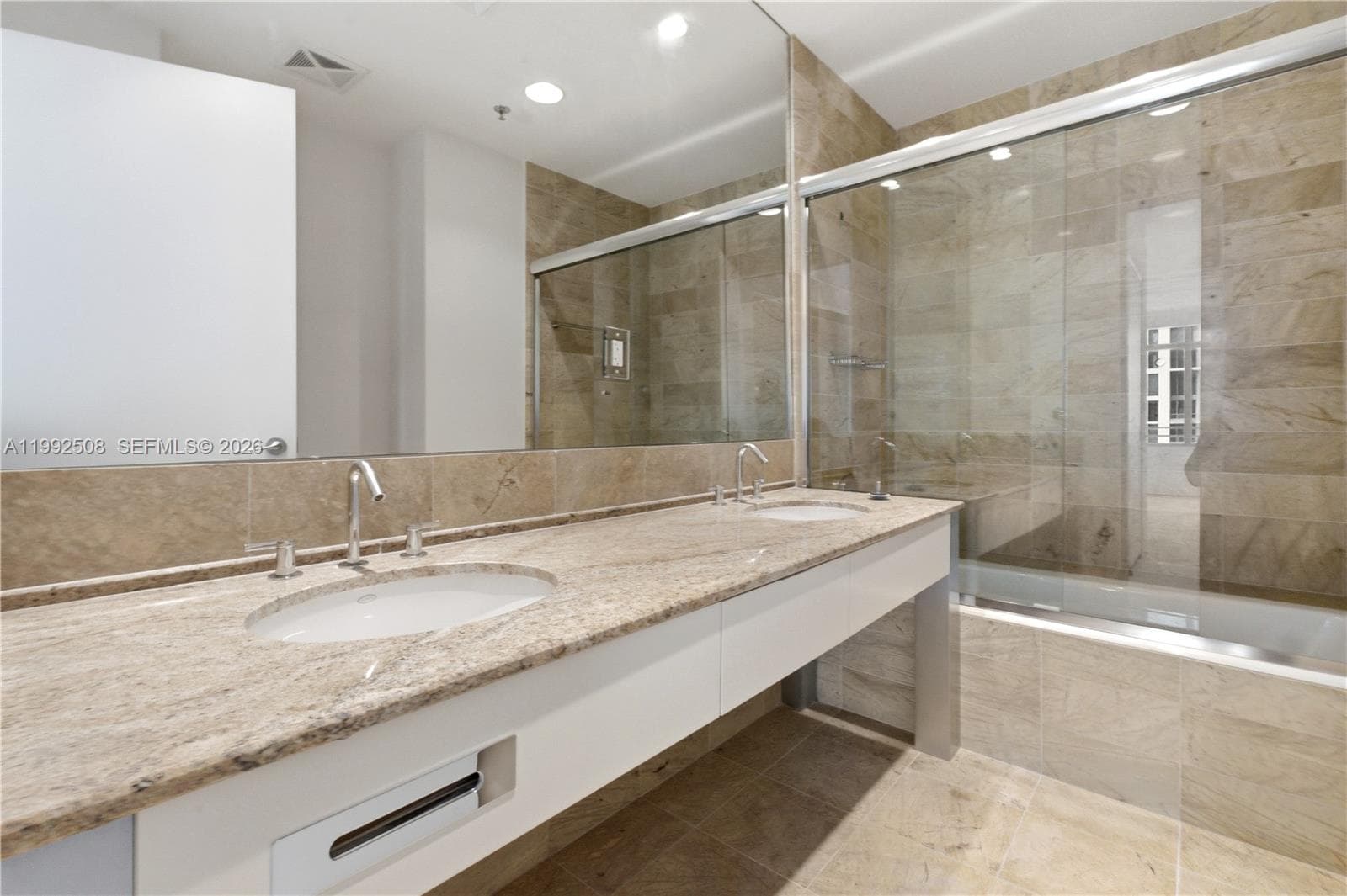 1395 Brickell Ave # 3407, Miami FL 33131 — 22