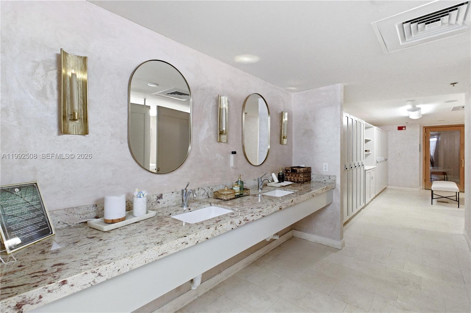 1395 Brickell Ave # 3407, Miami FL 33131 — 34