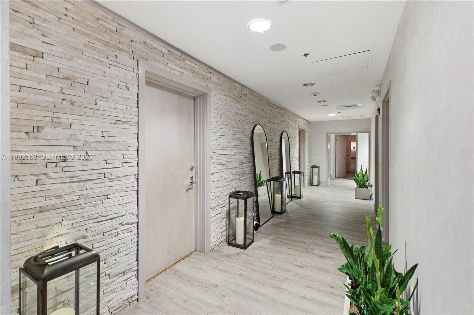 1395 Brickell Ave # 3407, Miami FL 33131 — 31
