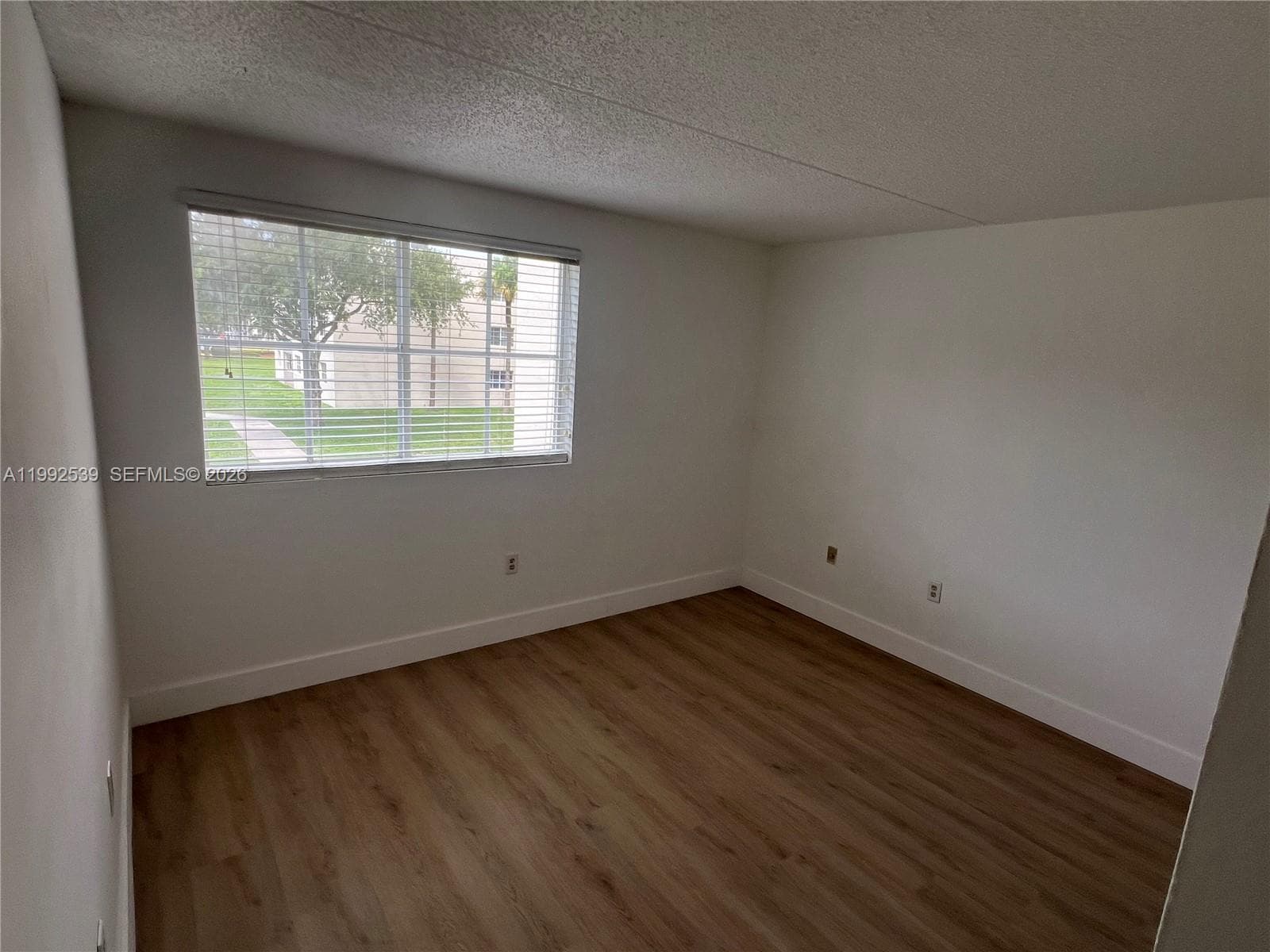 6155 NW 186th St # 207, Hialeah FL 33015 — 16