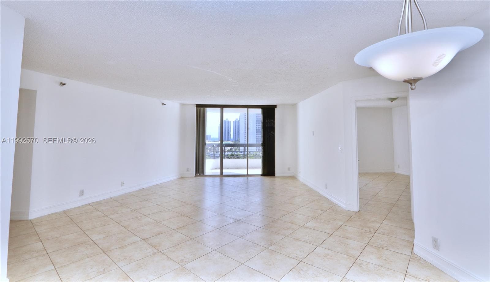 3500 Mystic Pointe Dr # 1207, Aventura FL 33180 — 1