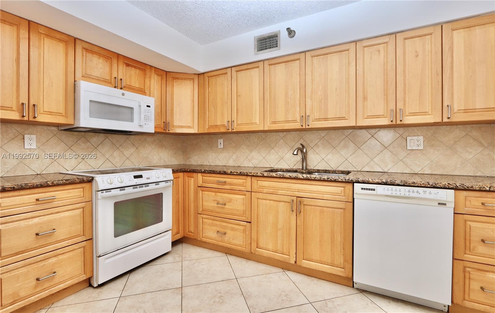 3500 Mystic Pointe Dr # 1207, Aventura FL 33180 — 10