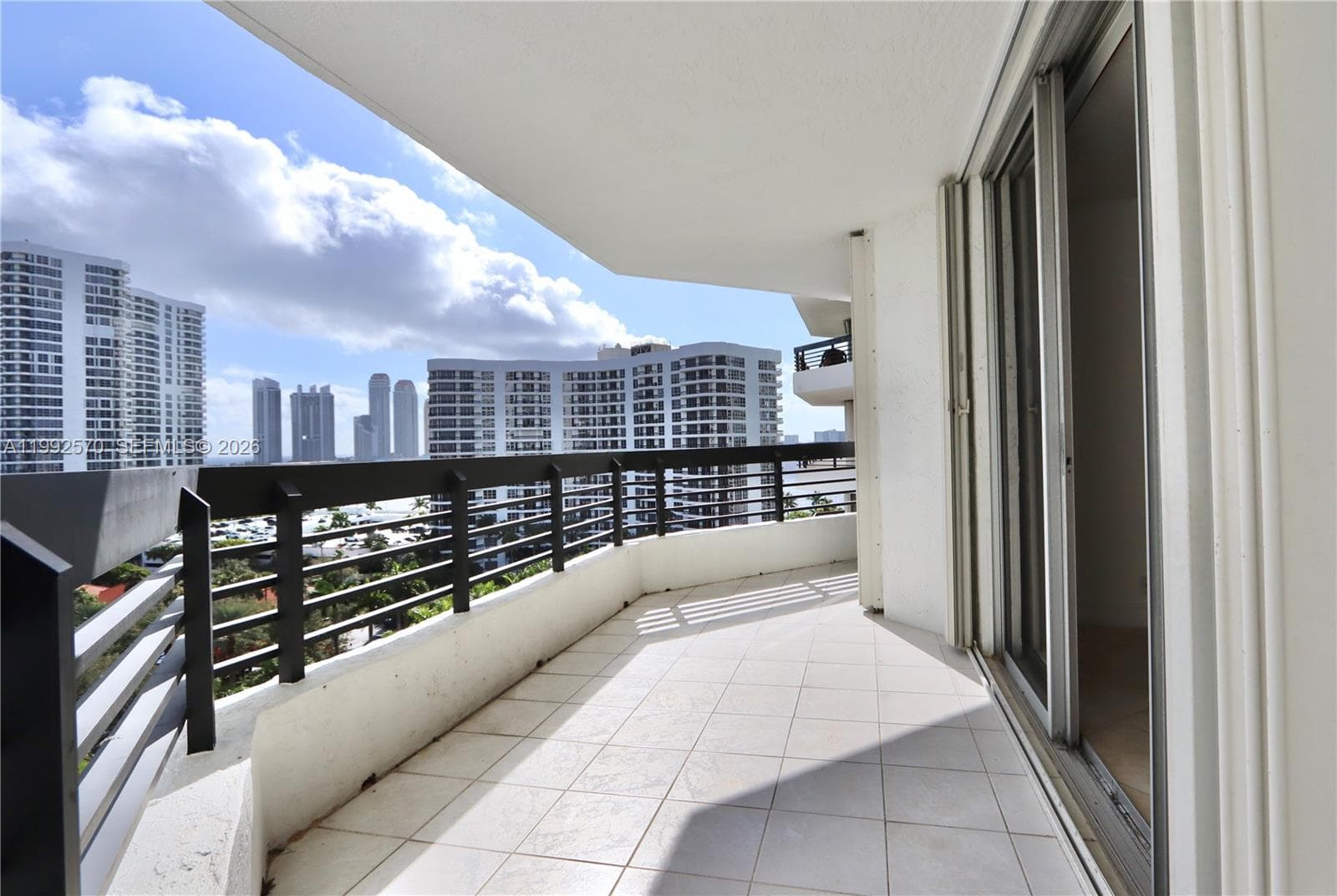 3500 Mystic Pointe Dr # 1207, Aventura FL 33180 — 35