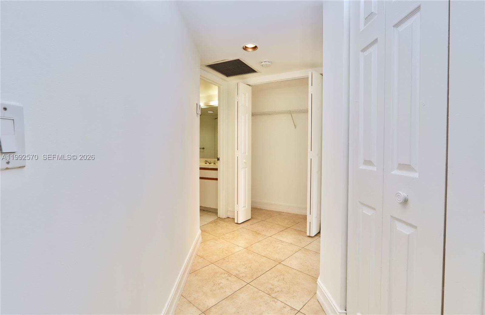 3500 Mystic Pointe Dr # 1207, Aventura FL 33180 — 31