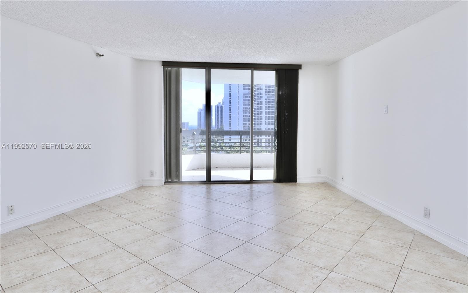 3500 Mystic Pointe Dr # 1207, Aventura FL 33180 — 4