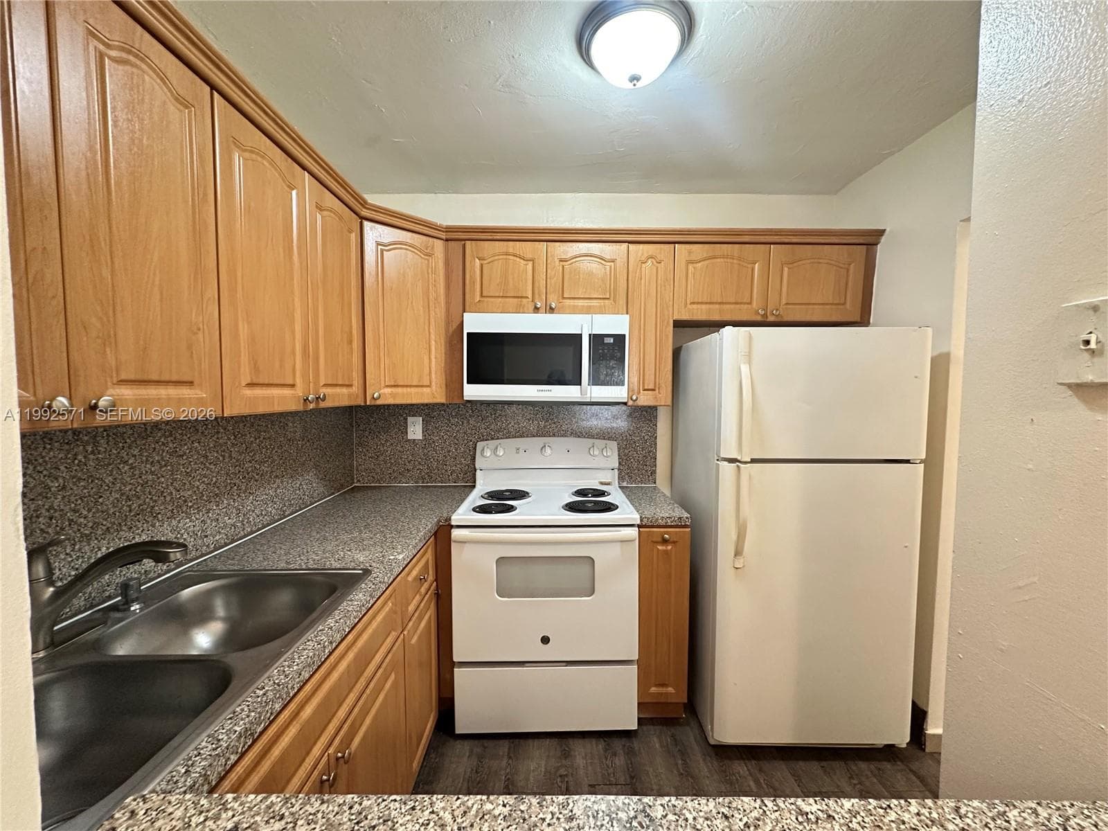 1008 NW 45th Ave # 08, Miami FL 33126 — 6