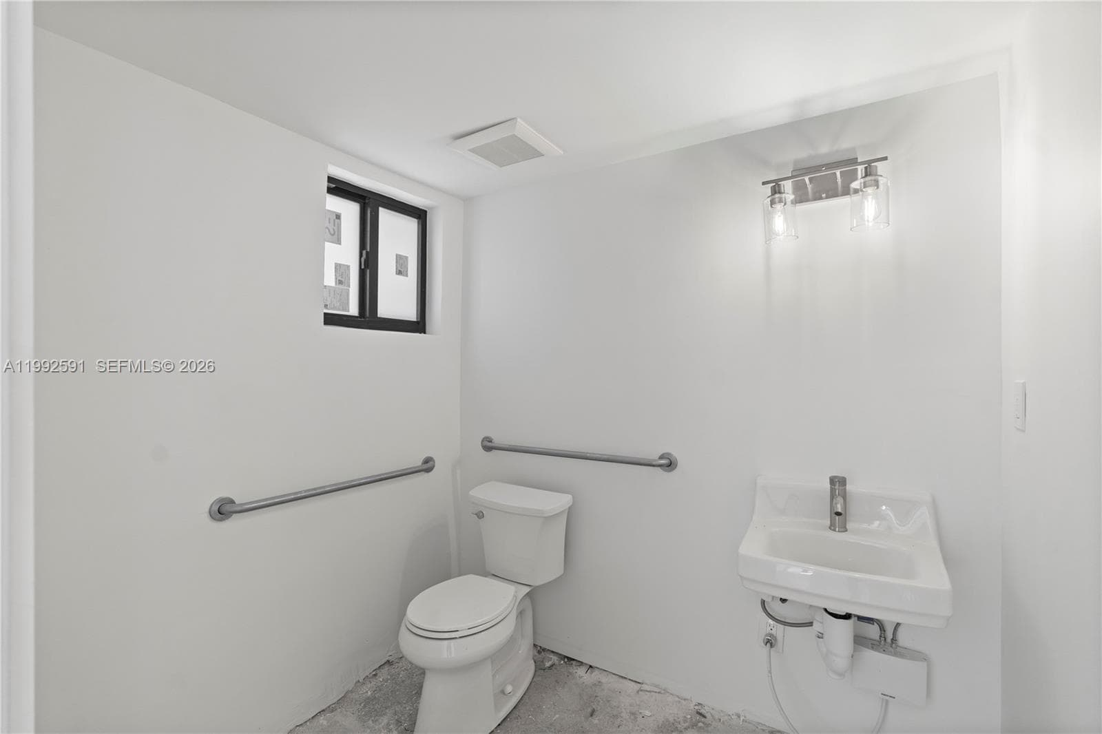 212 NW 11th St, Miami FL 33136 — 12