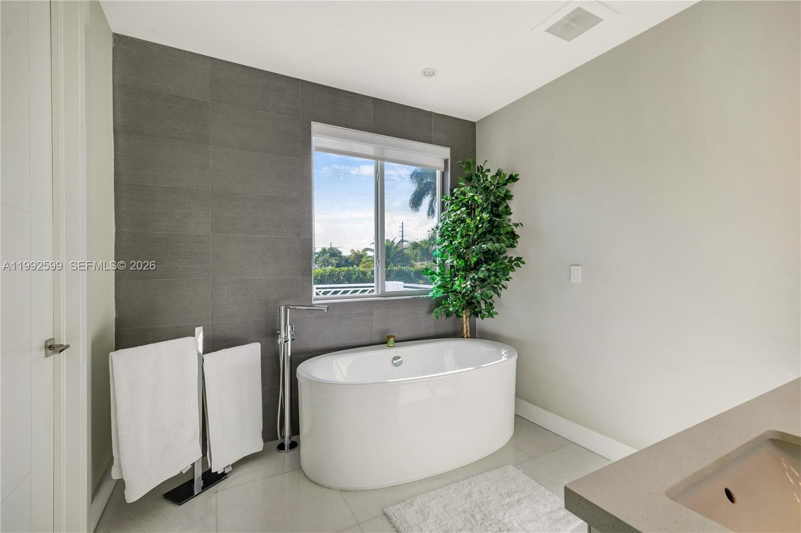 5602 SW 65th Ct, South Miami FL 33143 — 10