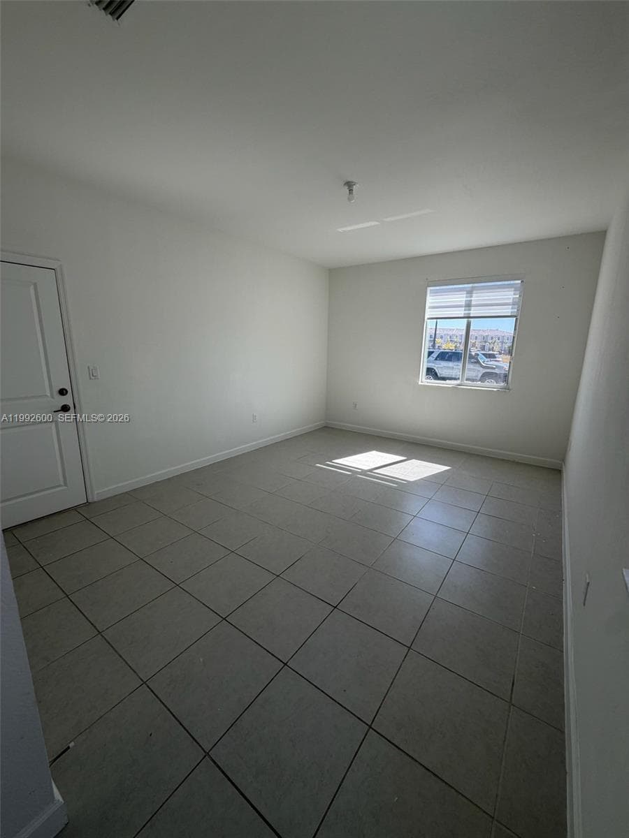 679 SE 13th St Cir, Homestead FL 33034 — 17
