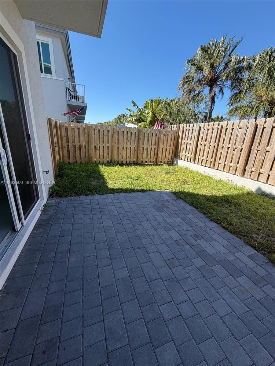 679 SE 13th St Cir, Homestead FL 33034 — 21