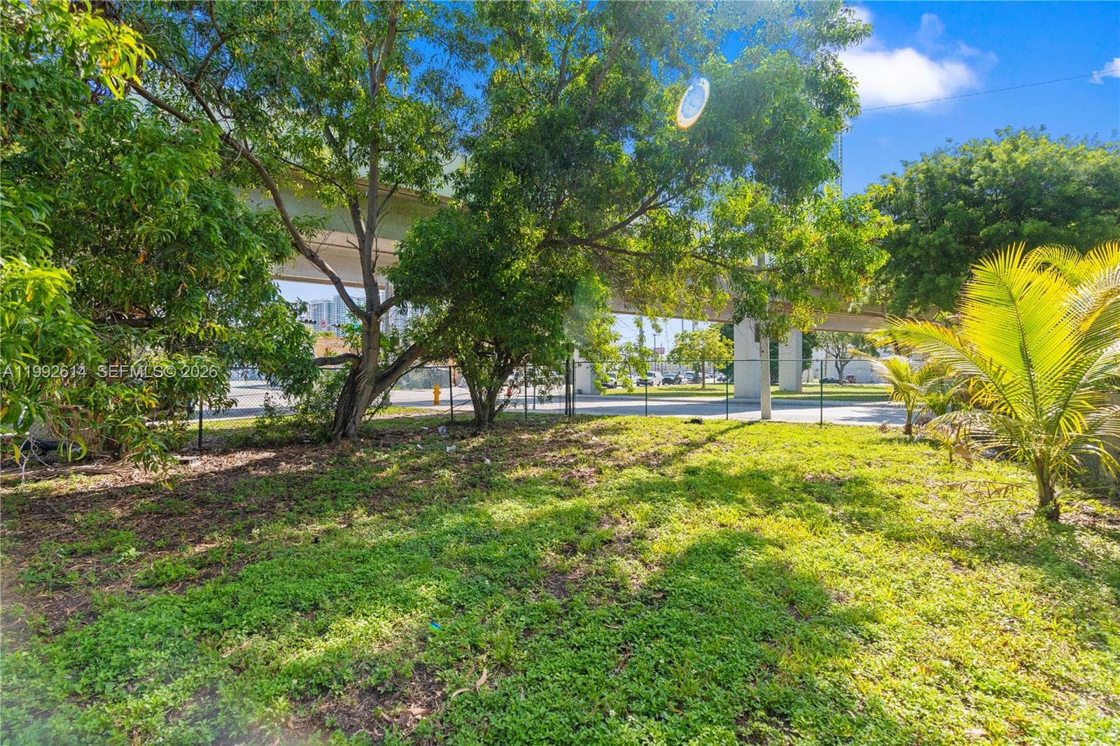 216 NW 11th St, Miami FL 33136 — 17