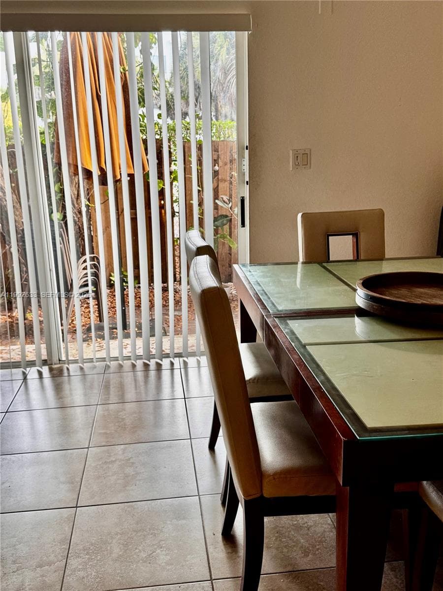 10723 NW 85th Ter # 38, Doral FL 33178 — 8