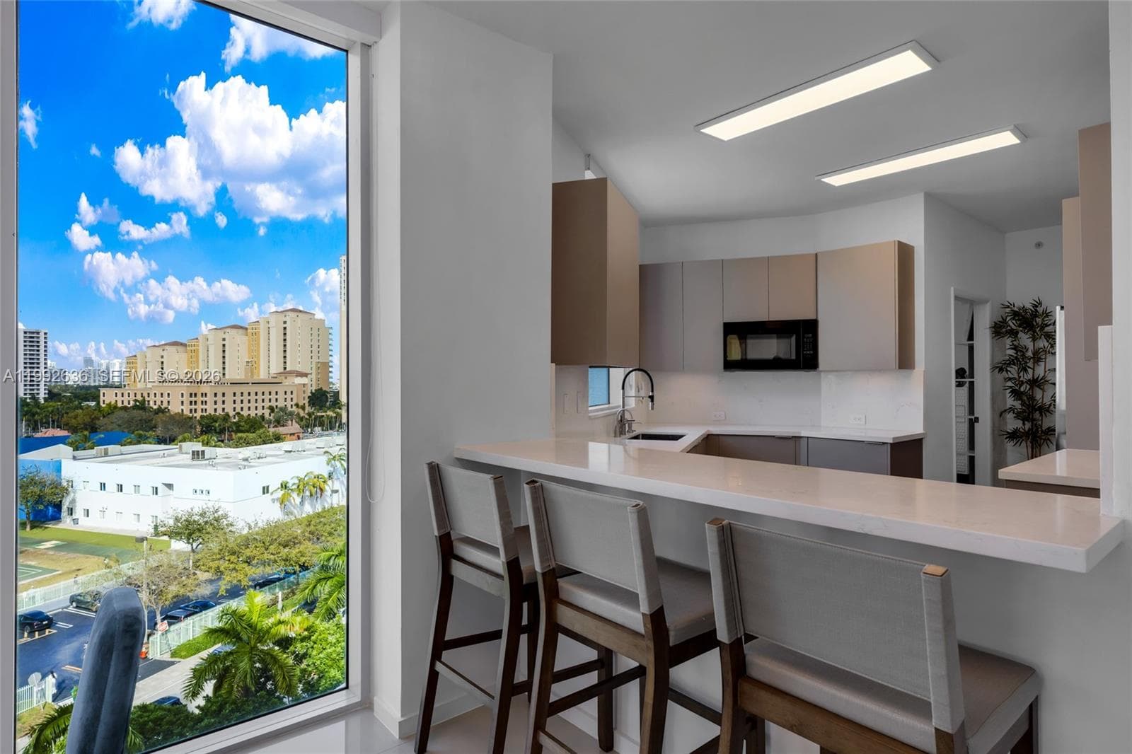 3030 NE 188th St # 602, Aventura FL 33180 — 15