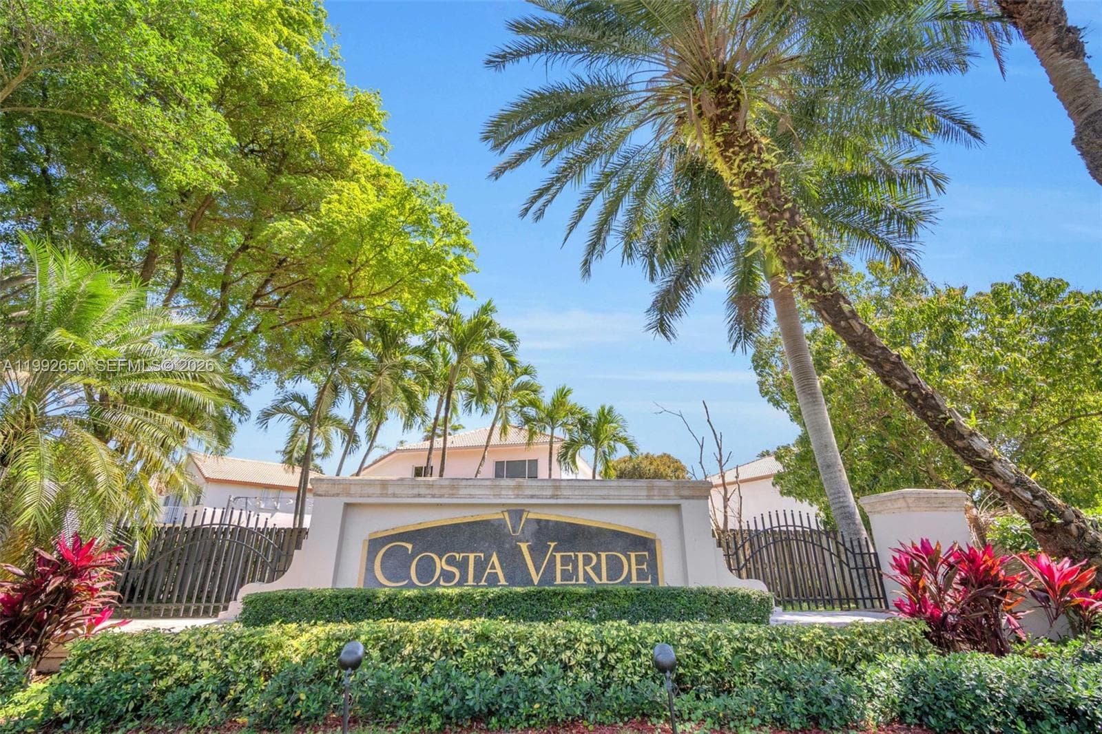 9732 NW 32nd St, Doral FL 33172 — 26