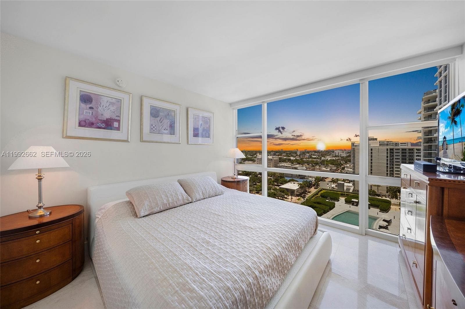 6801 Collins Ave # 1414, Miami Beach FL 33141 — 17