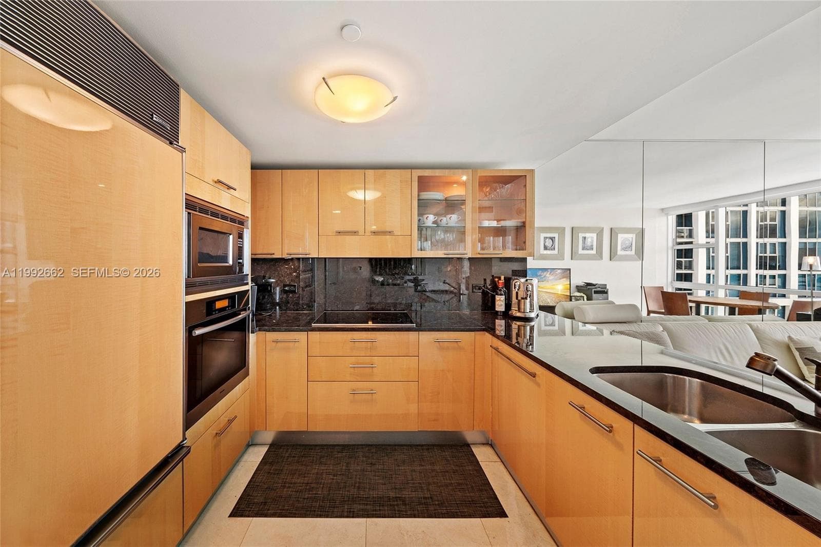 6801 Collins Ave # 1414, Miami Beach FL 33141 — 19