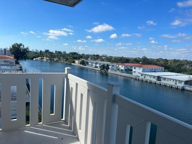 7900 Tatum Waterway Dr # 503, Miami Beach FL 33141 — 3
