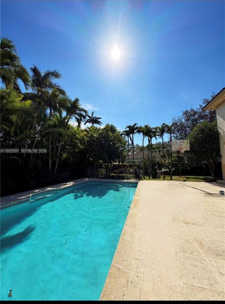 673 Destacada Ave, Coral Gables FL 33156 — 4