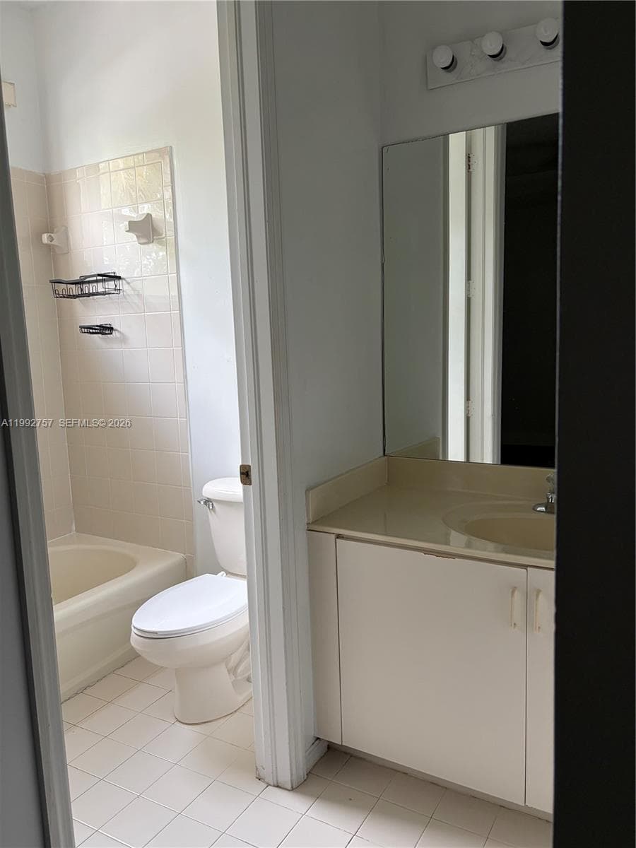 2281 NE 42nd Ave, Homestead FL 33033 — 39