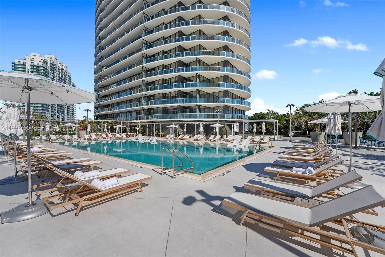 500 Alton Rd # 2205, Miami Beach FL 33139 — 34