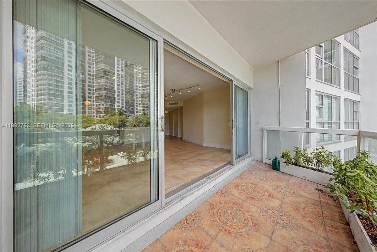 2451 Brickell Ave # 4F, Miami FL 33129 — 23