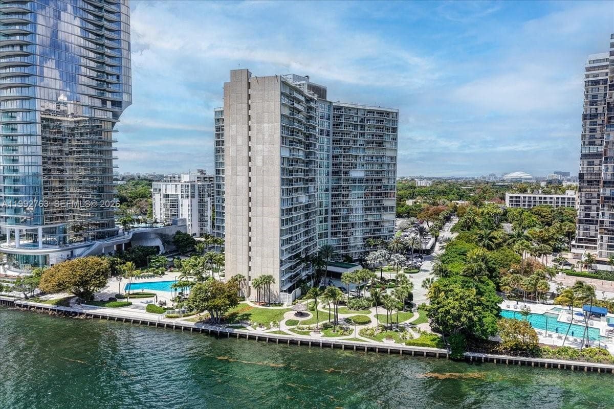 2451 Brickell Ave # 4F, Miami FL 33129 — 27