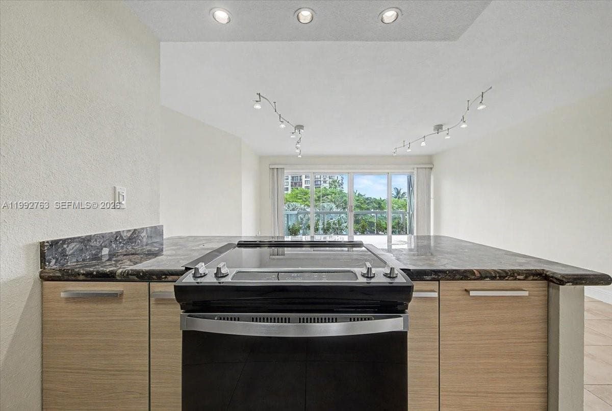 2451 Brickell Ave # 4F, Miami FL 33129 — 13