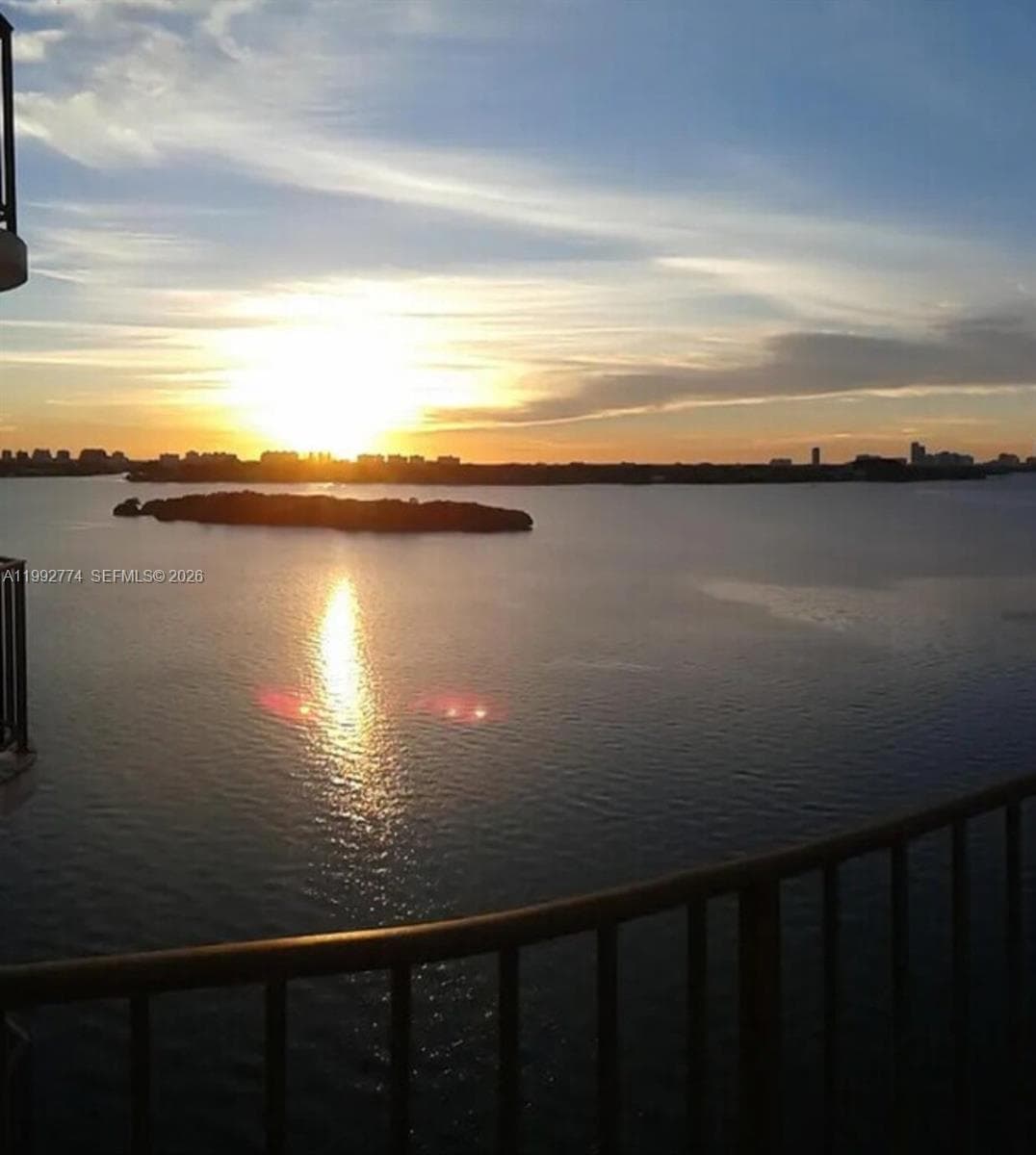 11930 N Bayshore Dr # 1006, North Miami FL 33181 — 11