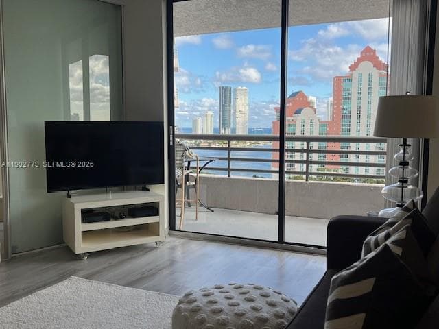 3300 NE 191st St # 1916, Aventura FL 33180 — 11